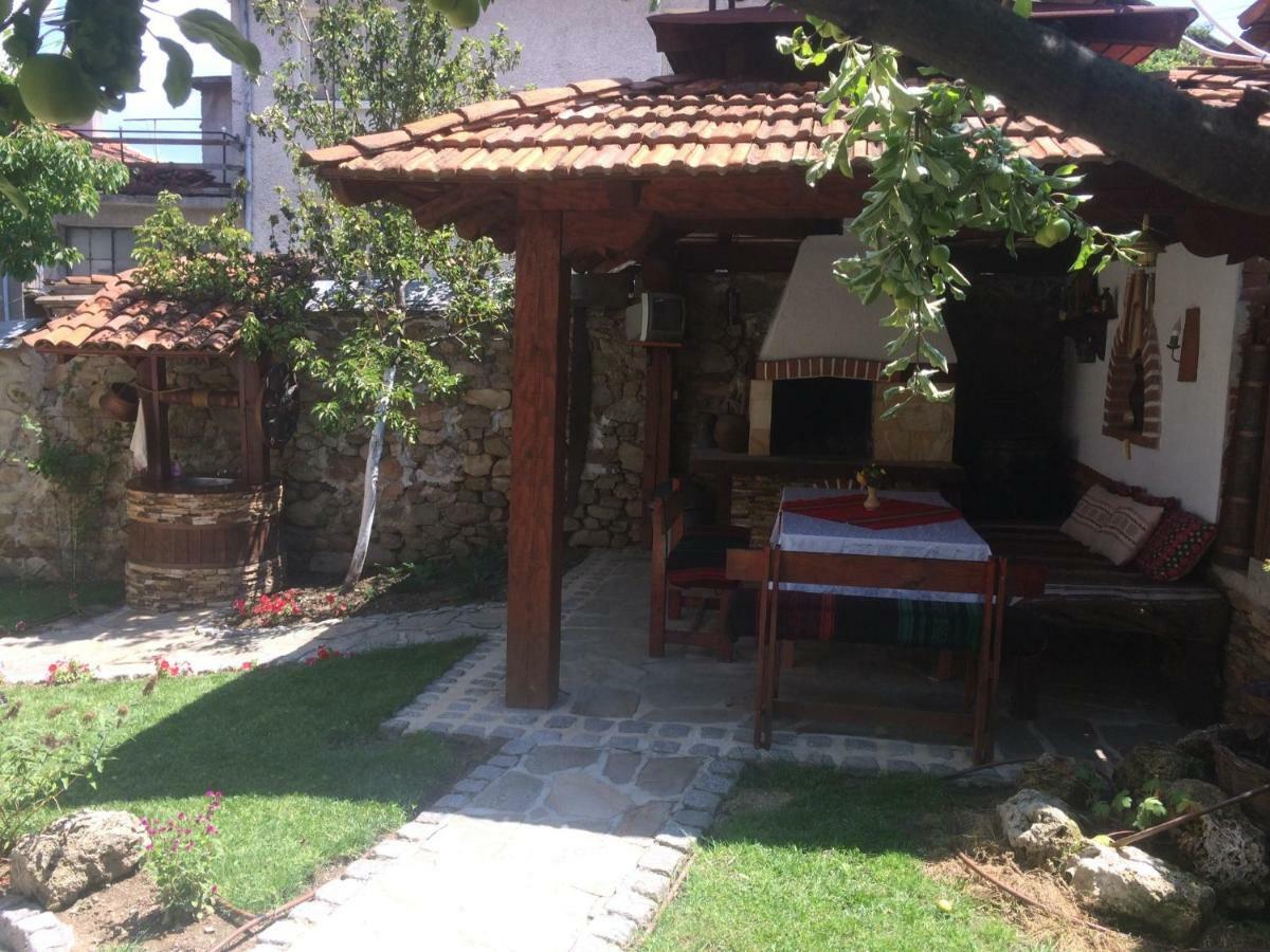 Mira Guest House Dobrinishte Luaran gambar